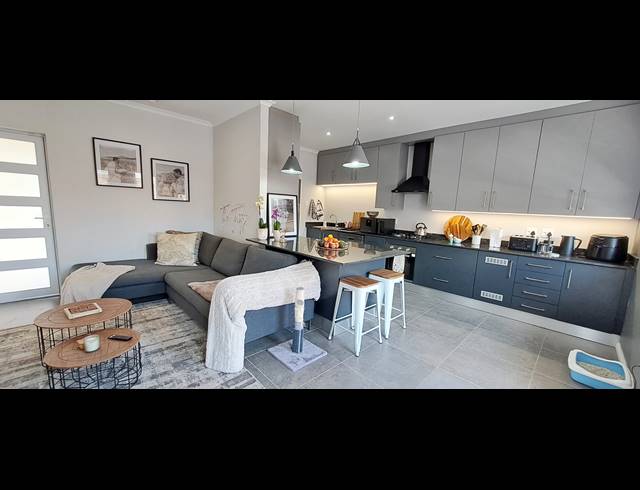 2 BEDROOM HOUSE RENTED IN LOVEMORE PARK